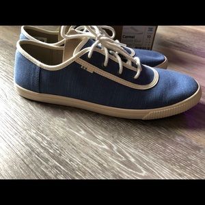 NEW Toms Sneakers Infinity Blue Size 10